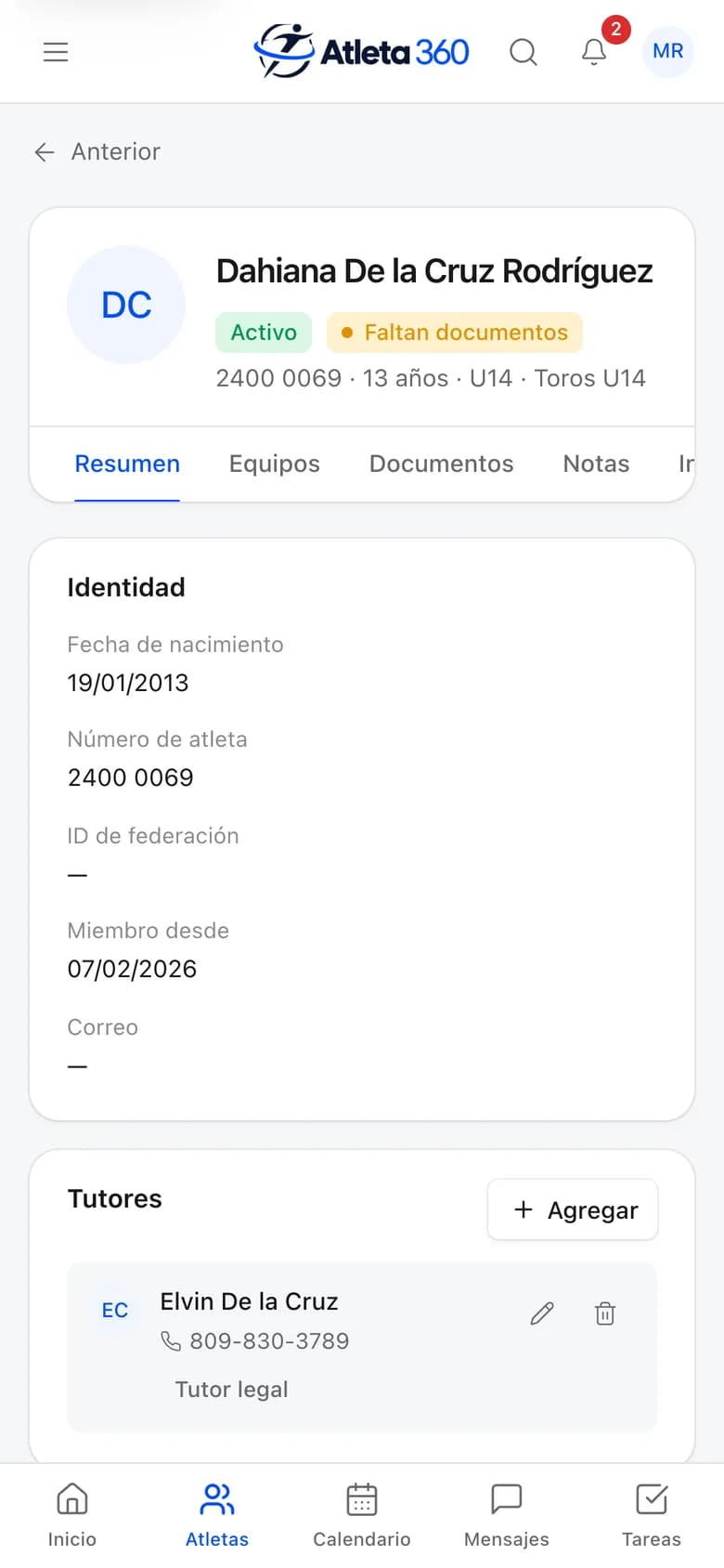 Ficha de un atleta de demostración con su categoría, su equipo y su tutor.